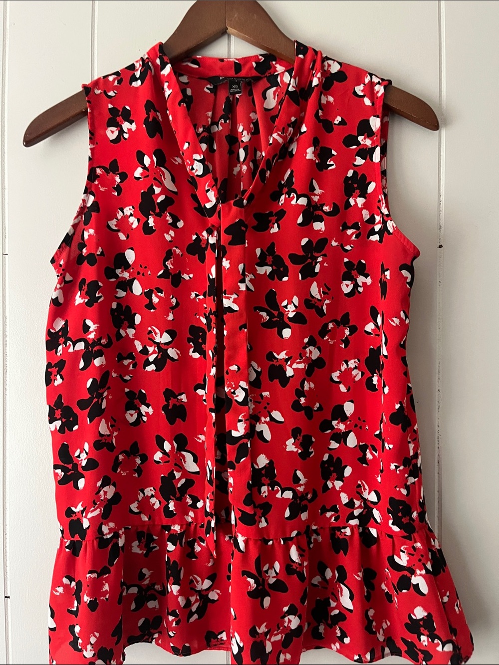Banana Republic Red Floral Sleeveless Tie-Front Camisole